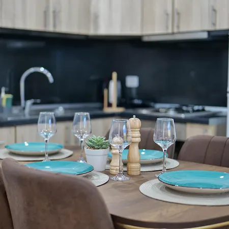 Cactus Golem (Tirana)